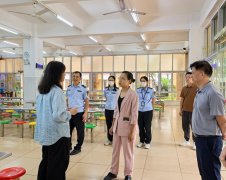 学校食堂由承包运营转为自营后